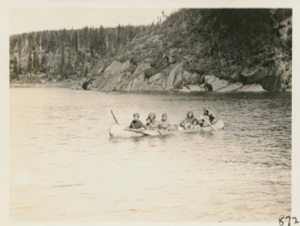 Image of Nascopie Indians [Innu] in canoe